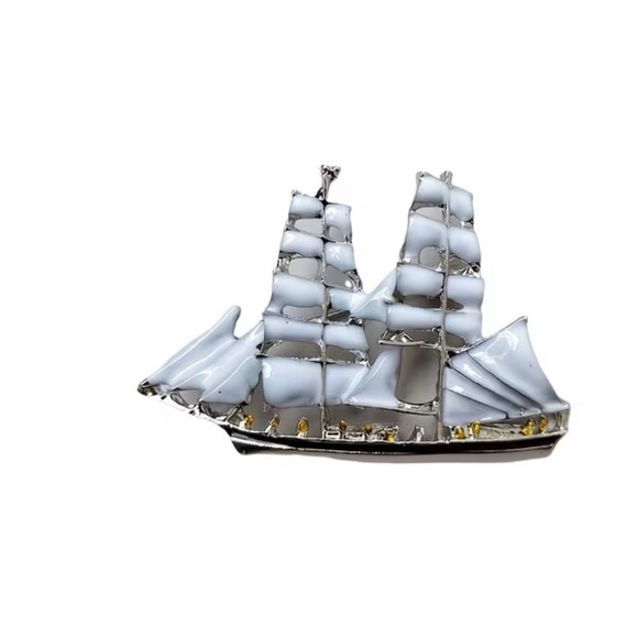 Vintage-Inspired Silver-Tone Nautical Clipper Ship Brooch - Picture 2 of 7